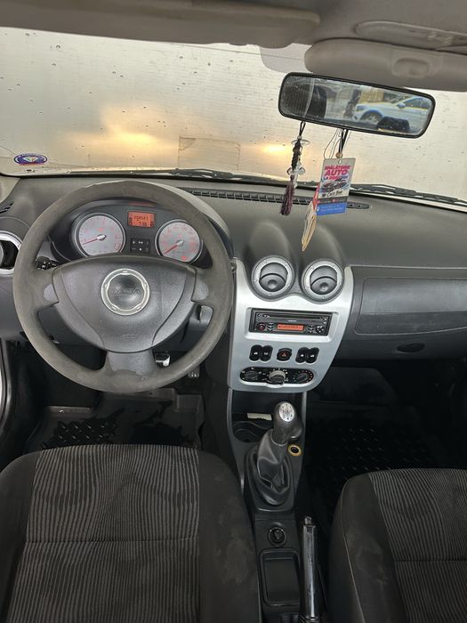 Dacia Logan din anul 2008