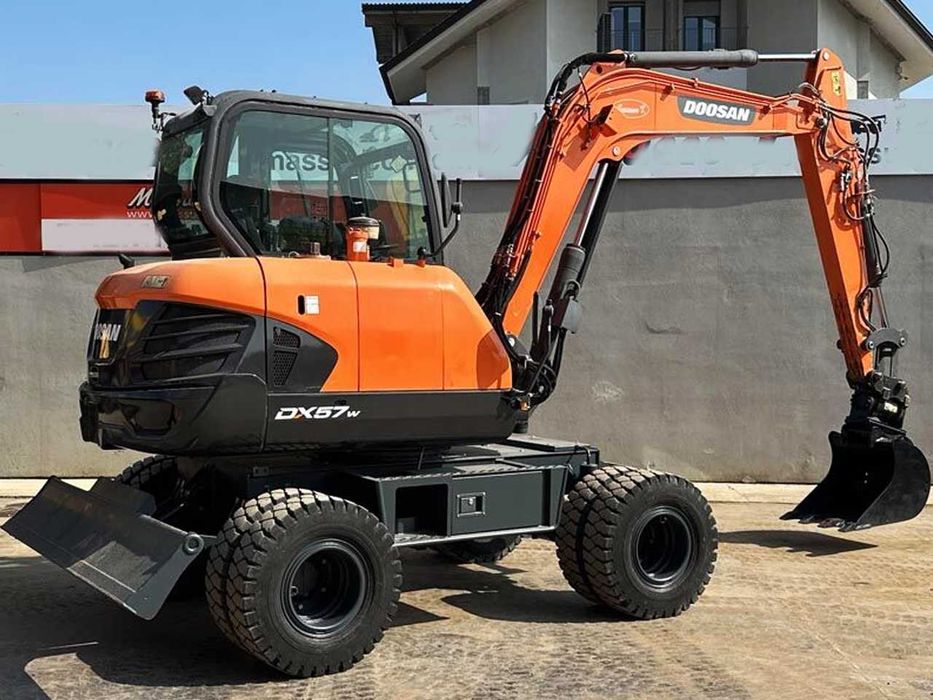 Колесный экскаватор Doosan DX57 W-5