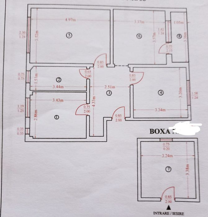 Vând apartament cu 3 camere zona scoala nr 2/BCR