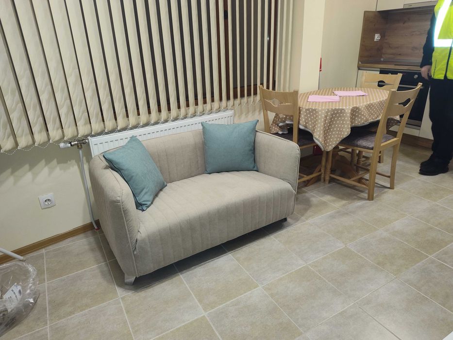 Чисто ново канапе