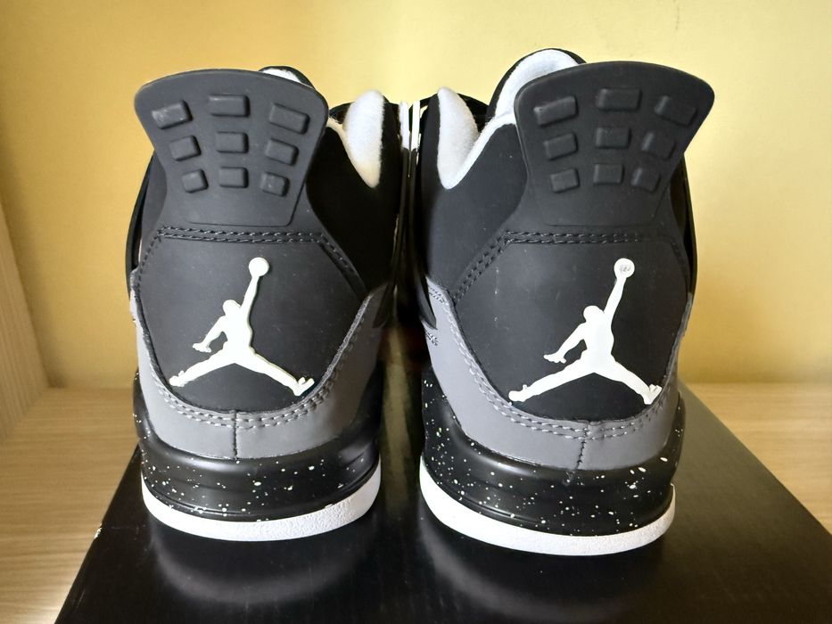 Jordan 4 Fear marimea 41 si 43