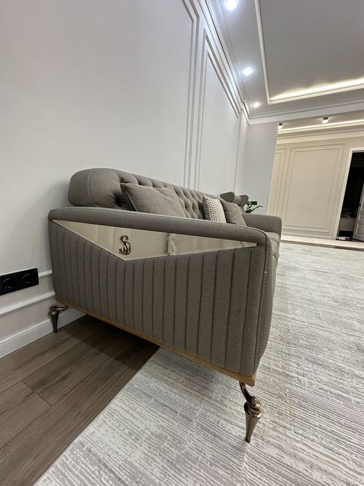 Продам диван !Срочно!