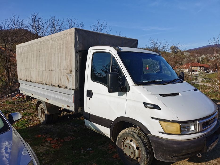 Camioneta Iveco 35C12