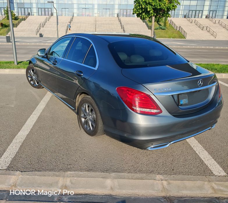 Mercedes Benz C220d