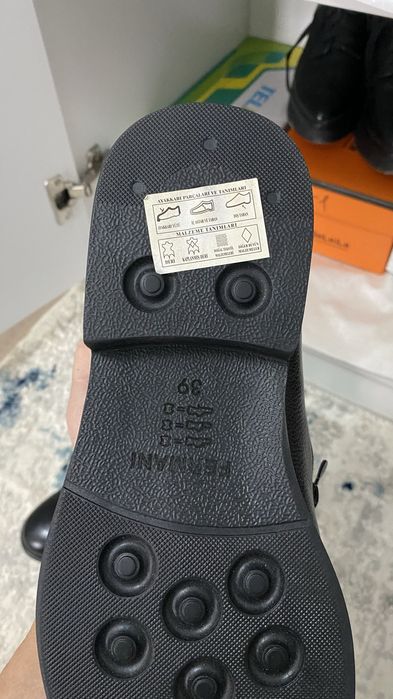 Обувь размер 39