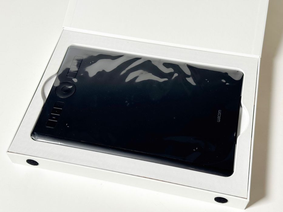 Tableta grafica Wacom Intuos Pro M, North