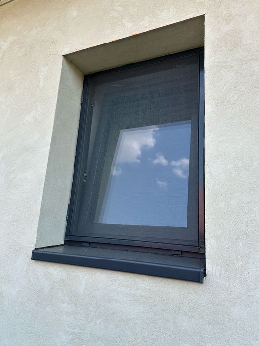 Plase de tantari/insecte, rulouri exterioare, glaf geam