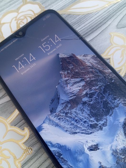 Продам смартфон Redmi Note 7