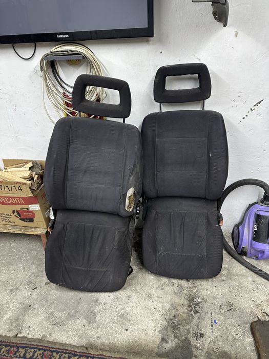 Продам сидения ауди 80 б4