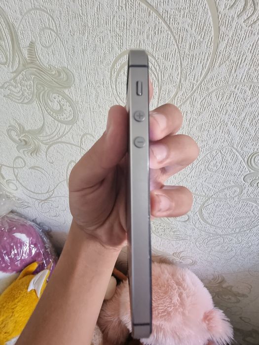 Iphone 5s sotiladi
