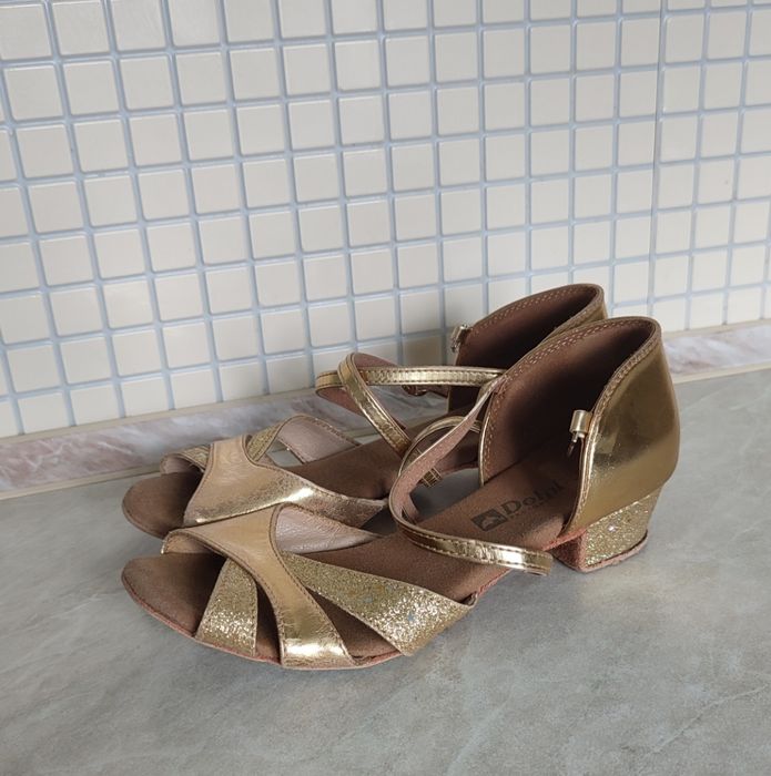 Продам рейтинговые туфли