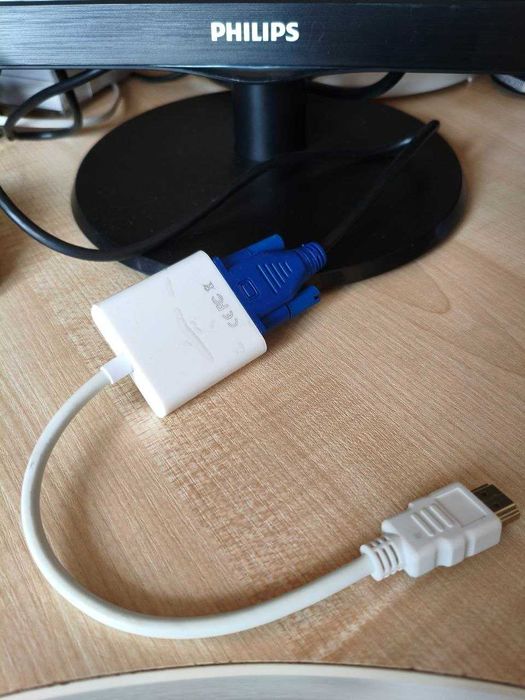Монитор PHILIPS 223V5LSB