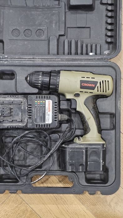 Шуруповёрт Crown