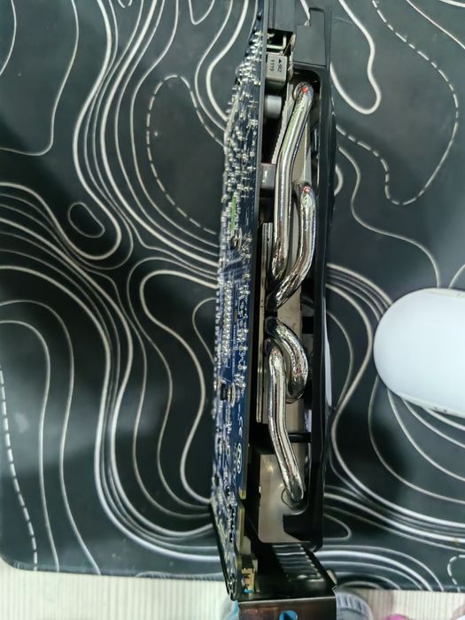 видеокарта GTX560 Ti 1Гб