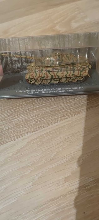 vand tanc de colectie 50 lei negociem in pv