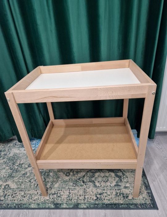 Masă de înfășat SNIGLAR Ikea plus saltea și 2 huse