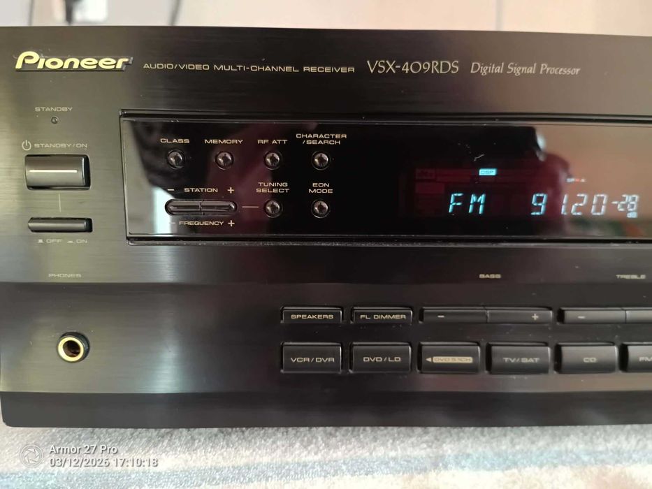 Продавам PIONEER VSX 409 RDS