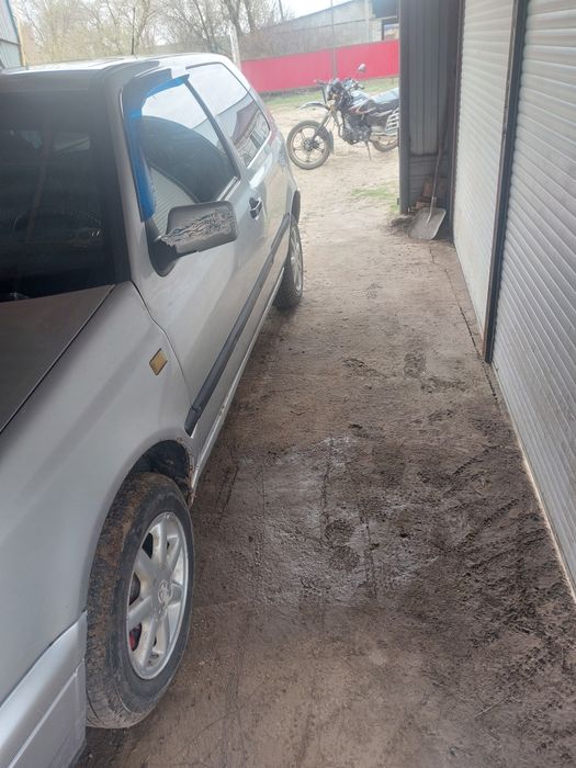 Продам гольф 3 1.8 автомат