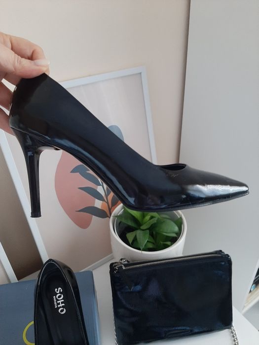 Елегантни черни обувки номер 36