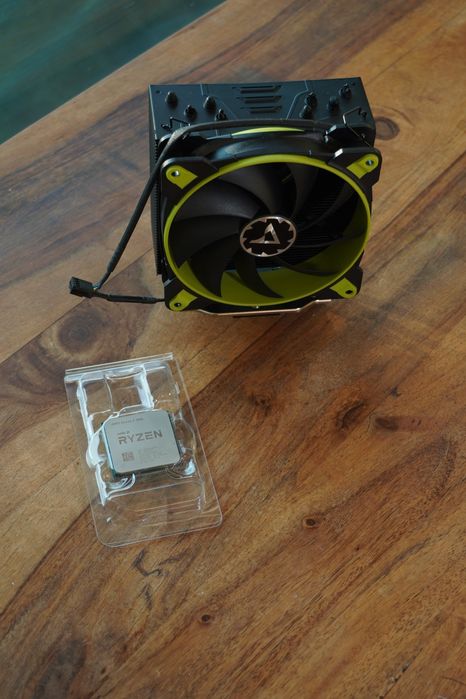 Procesor AMD Ryzen 5 3600 + cooler Arctic Sports
