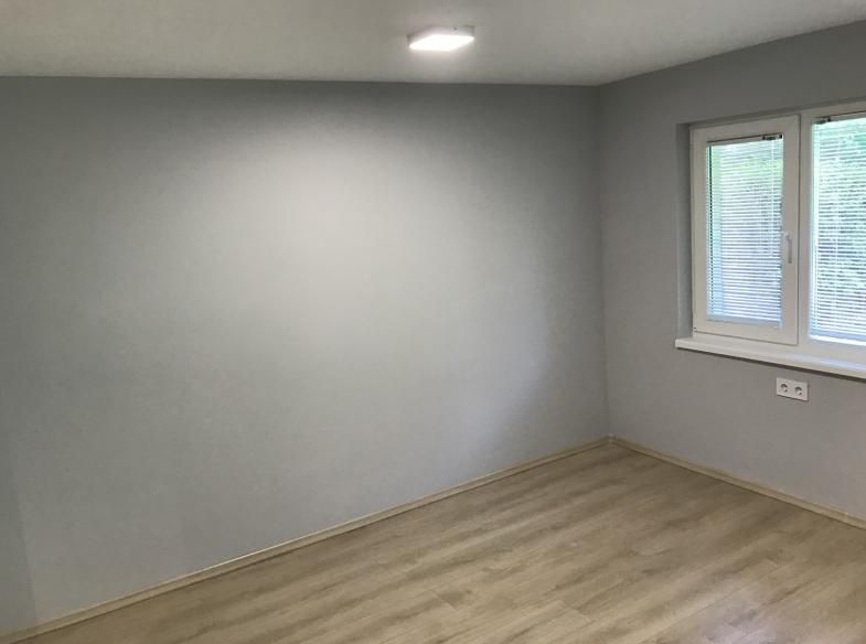 Дава се под наем Едностаен апартамент в Пловдив, Център - 30 кв.м за 300 € - Снимка #1