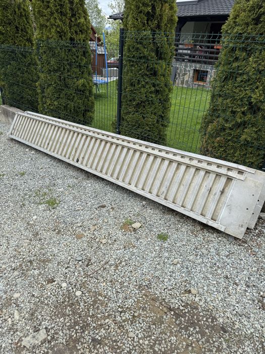 Rampe aluminiu 4,5 metri 6 tone
