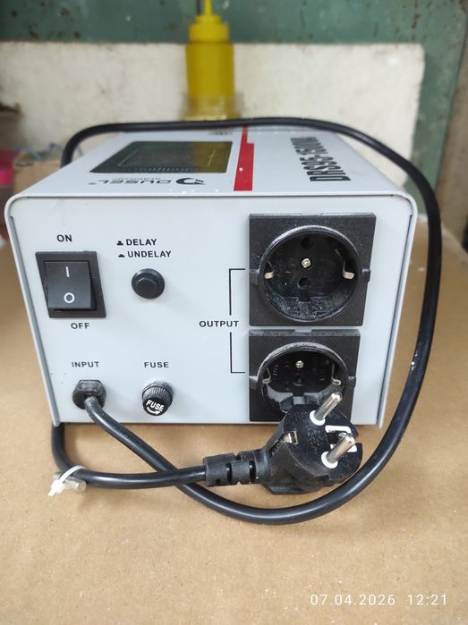 Автоматический стабилизатор переменного тока .фирма DUSELсерия DRS.95.