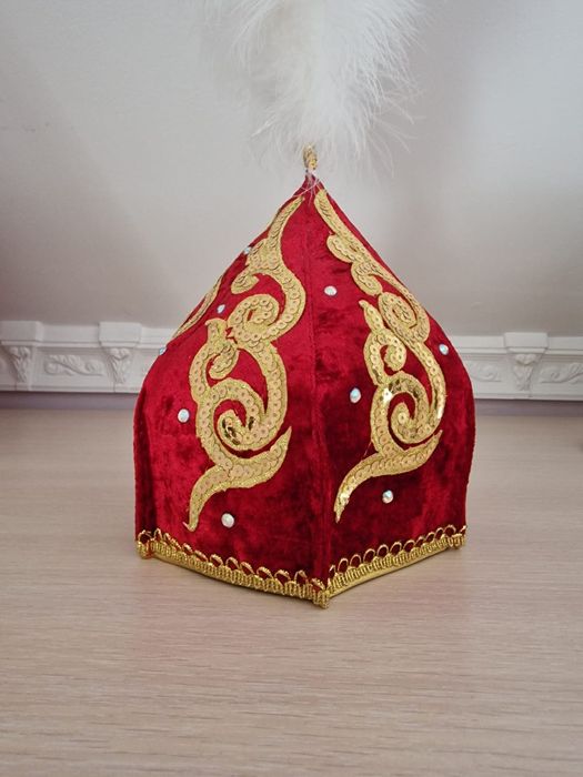 Қазақ киімі сатылады