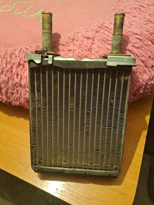 Продам Мазда 626 по запчастям