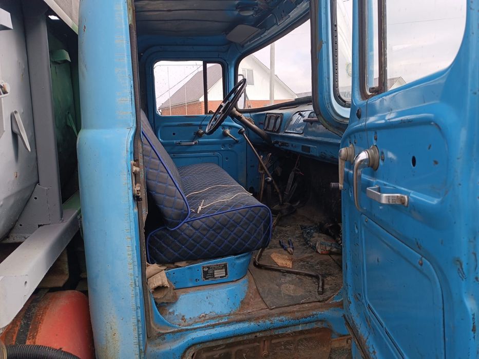 Зил 130 бортовой,