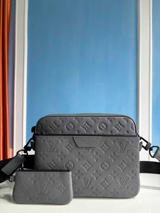 Louis Vuitton Trio Messenger
