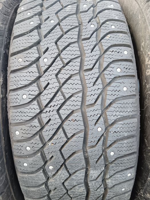 Продам зимние шины 265×65 R17