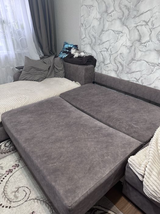 Продам угловлй диван