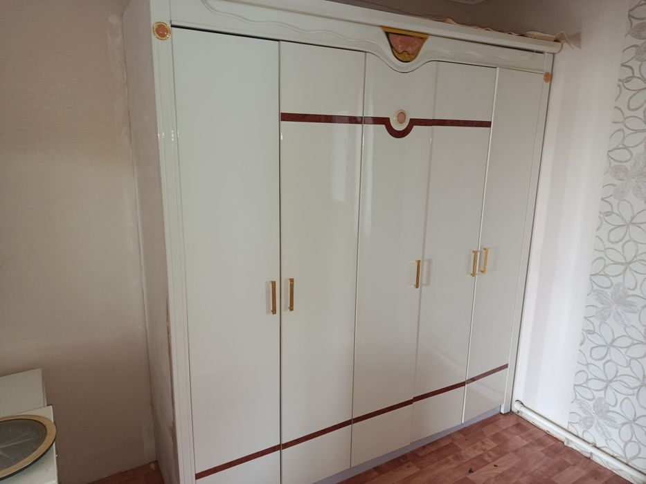 Шкаф тумба диван