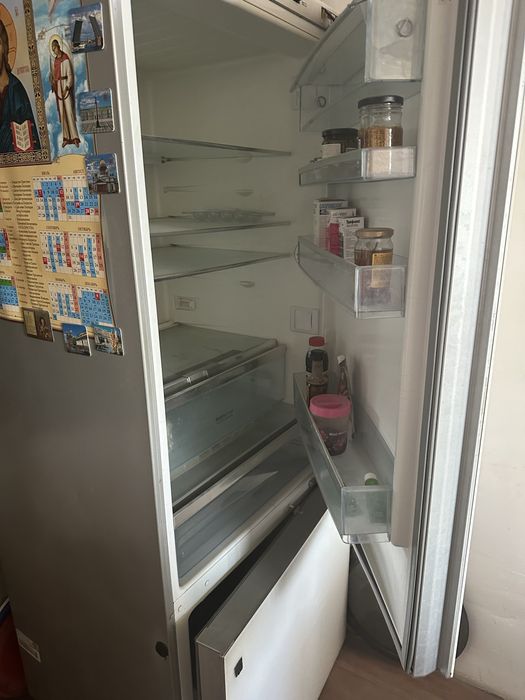 Продам холодильник