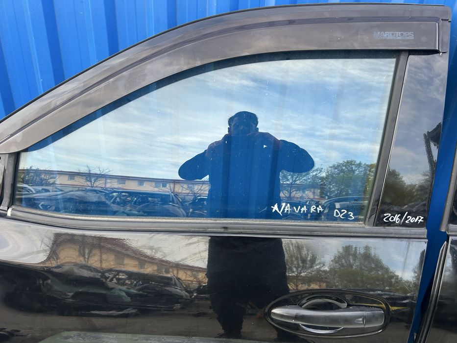 Geam ușă stânga față Nissan Navara D23 NP 300  2017