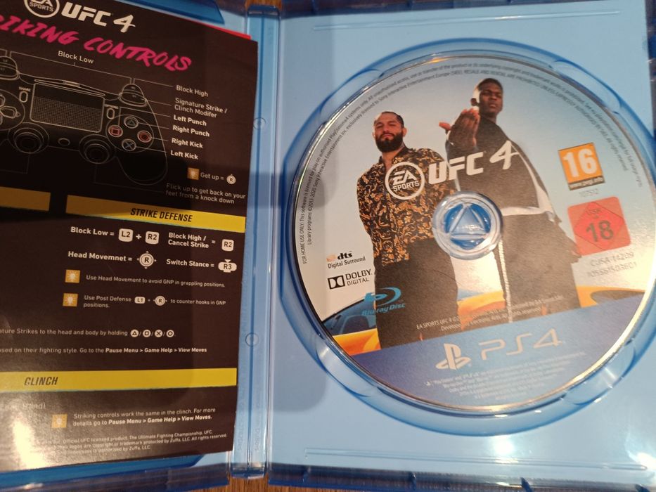 Joc playstation 4 UFC