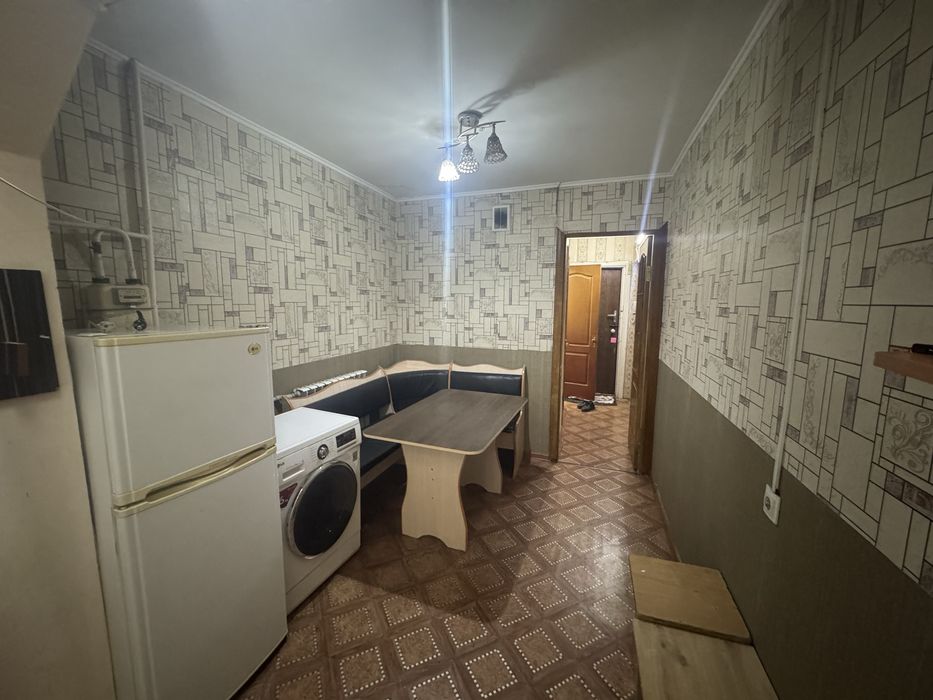 8 мкр 2 бөлмелі пәтер жалға беріледі