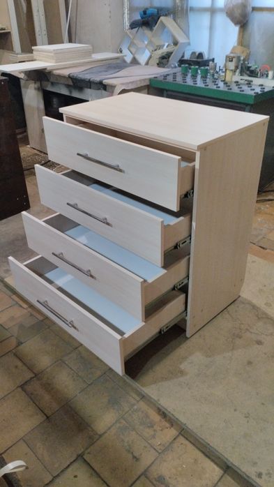 В наличии новые КОМОДЫ