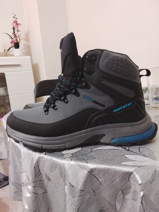 Зимни обувки Матстар чисто новинови нови 45 номер