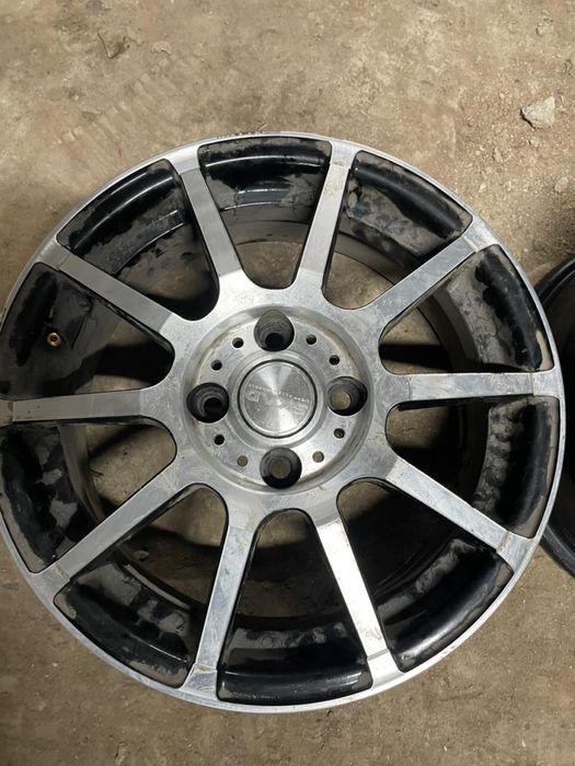 Диски R15,4 отверстия