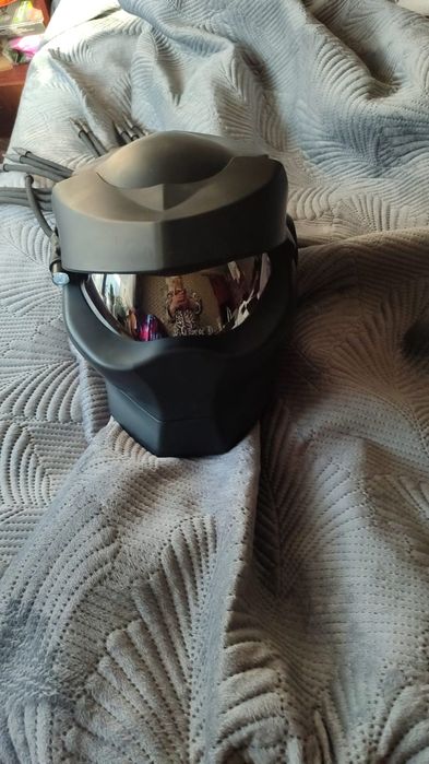 Продам мото шлем Хищник