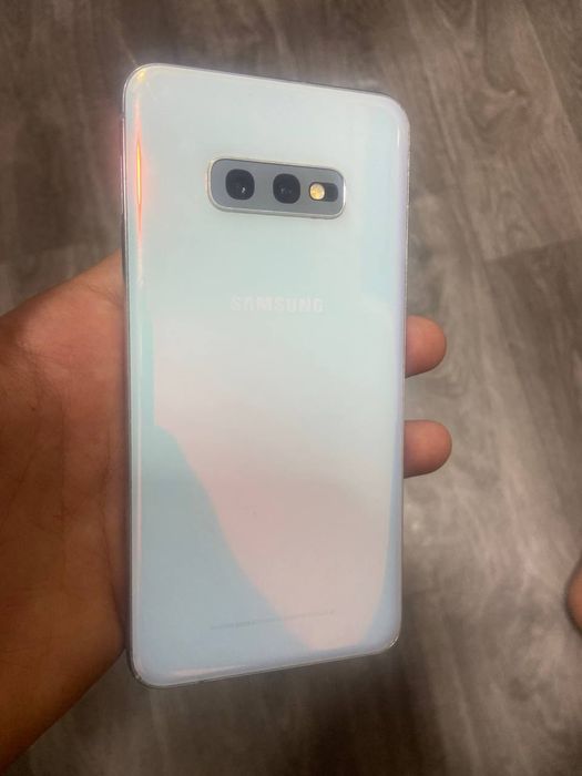 Samsung galaxy S10 e ideal 128/6+2