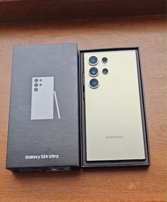 Samsung Galaxy S24 Ultra 256 ГБ