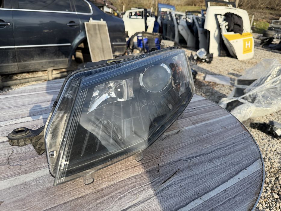 Фар Skoda Octavia