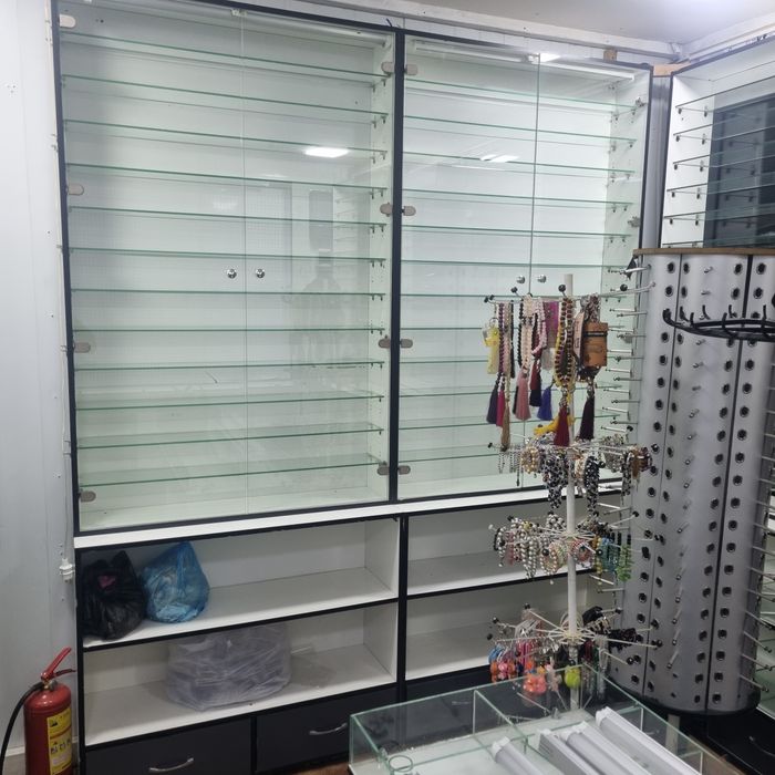 Do'kon vitirina oynali tayyor do'kondan yechilgan