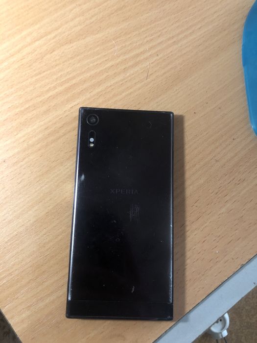 Sony Xperia XZ (Куплен в Германии)