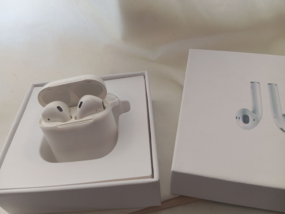 Аригинал AirPods