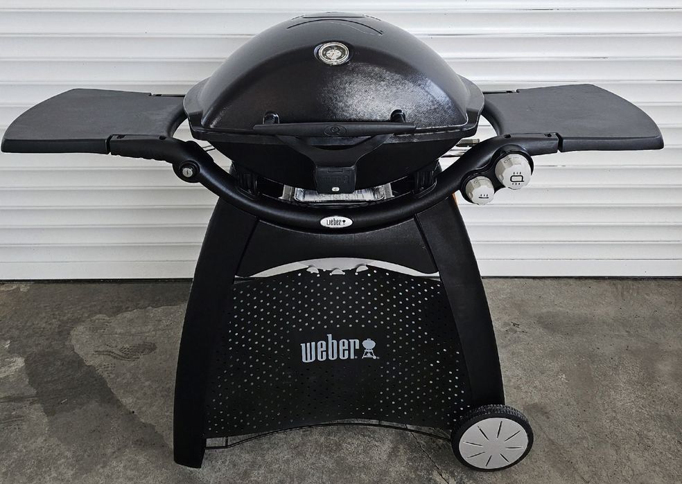 Газово барбекю WEBER