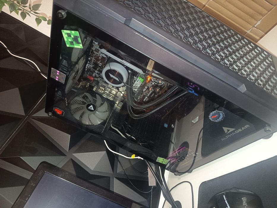 Vand pc gaming/editat,low-end